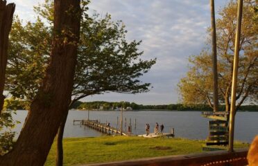 Island View Waterfront Cafe